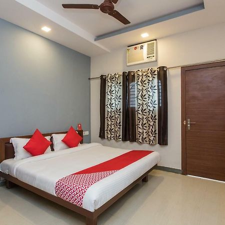 Oyo 17161 Hotel Mahalaxmi Ujjain Εξωτερικό φωτογραφία